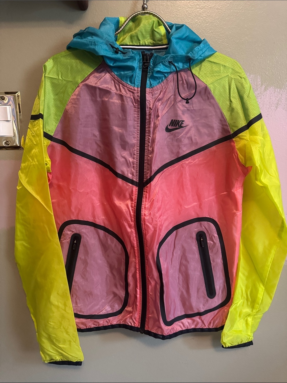 Nike Tech Hyperfuse Neon Colorblock Hooded Windbreaker Jacket